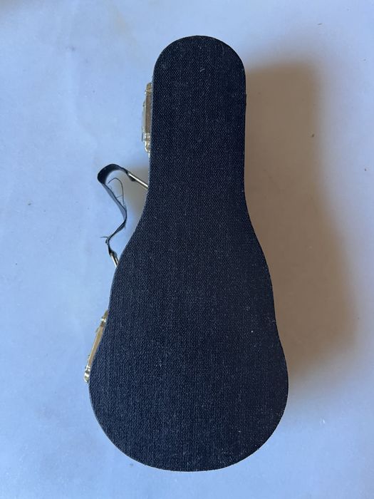 NOVA- Guitarra em miniatura com mala- 14cm