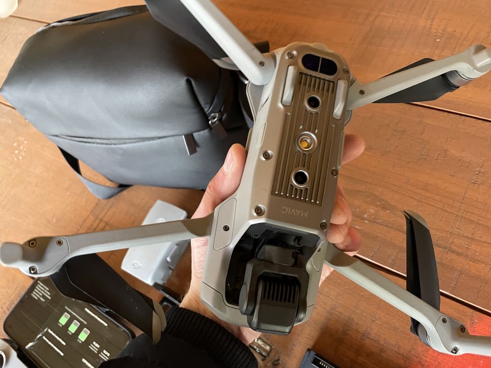 Mavic air 2 combo (11 польотів)