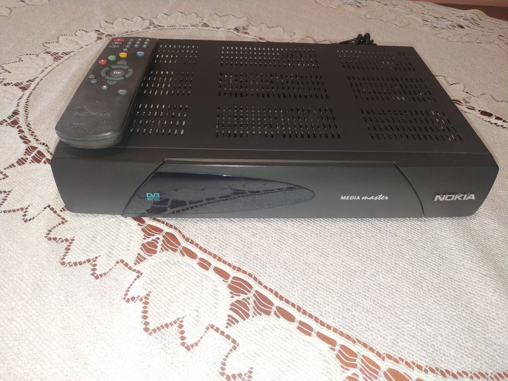 Тюнер шведського виробництва NOKIA DVB 9600 S Media master