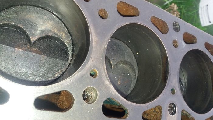 Блок цилиндров ВАЗ 21011 - 2103 - 2107