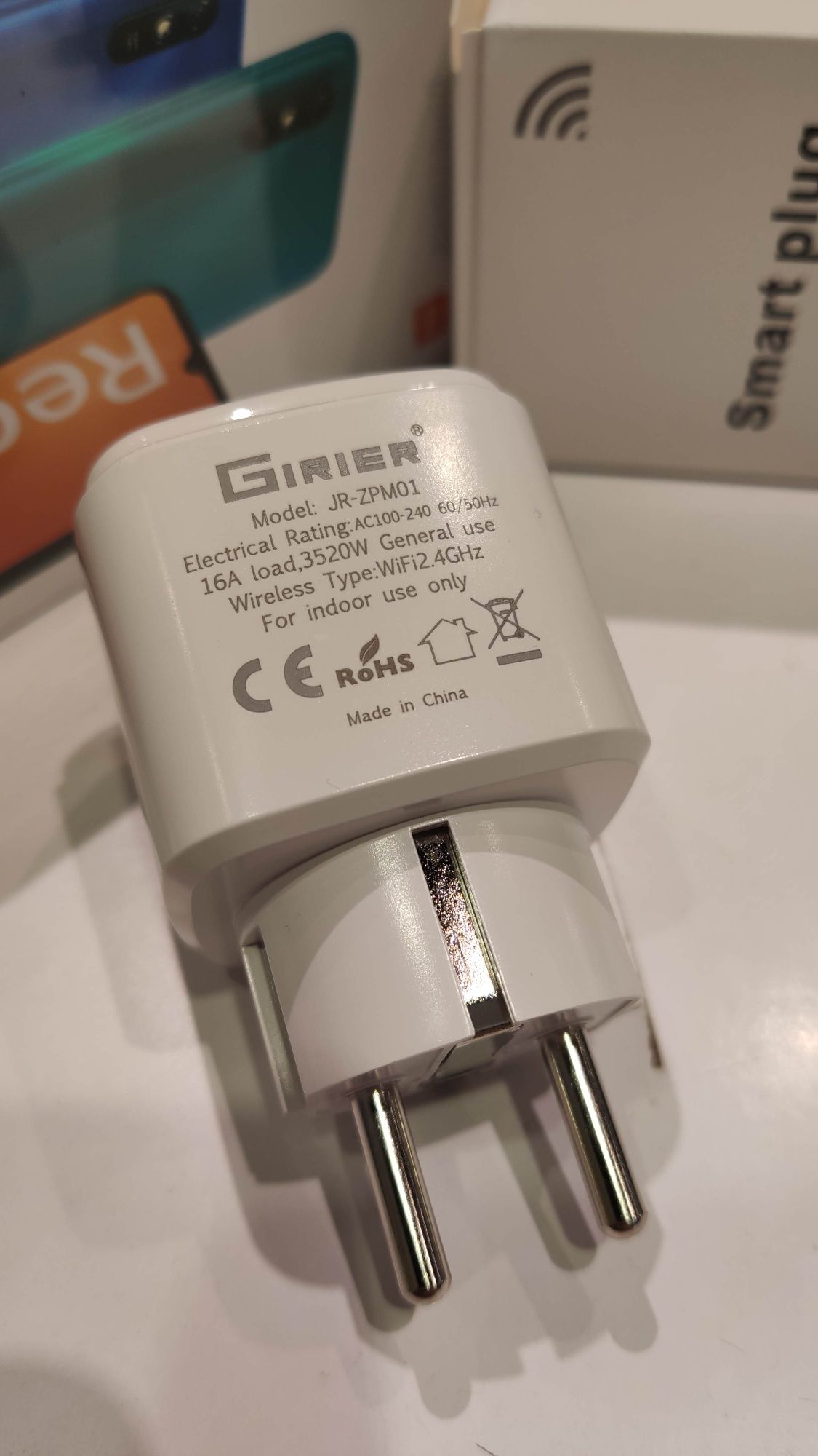 Умная wi-fi розетка. Smart plug tuya