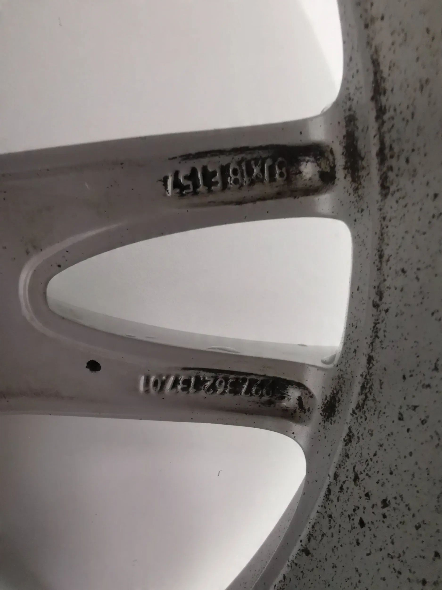 Porsche 997 Carrera 911 Felga Aluminiowa R18 oeyginał
