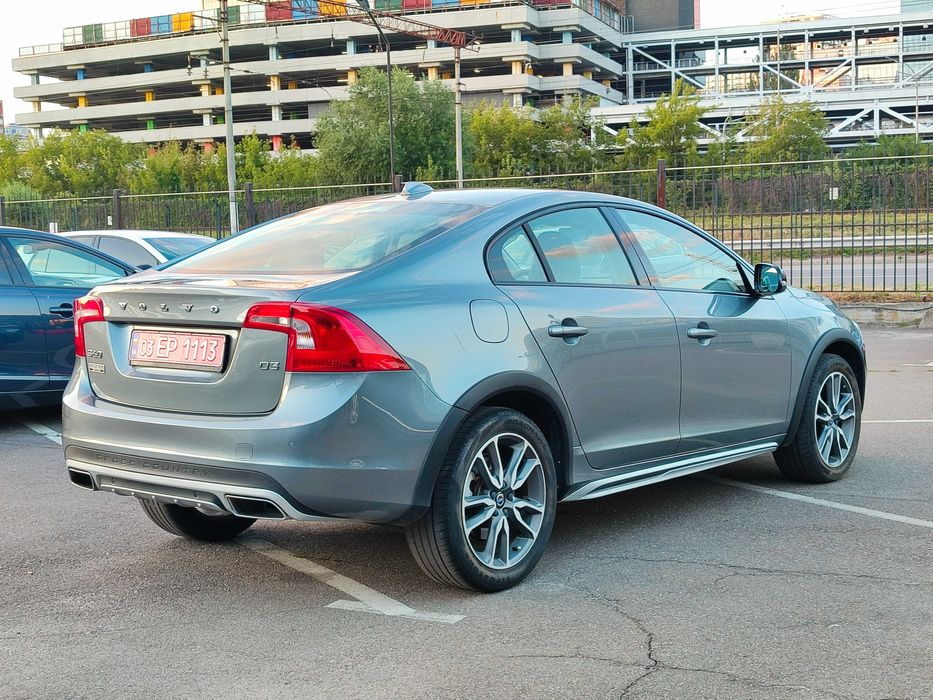Volvo S60  CROSS COUNTRY 2018 рік, 2,0, дизель, з Італії ВІДЕО