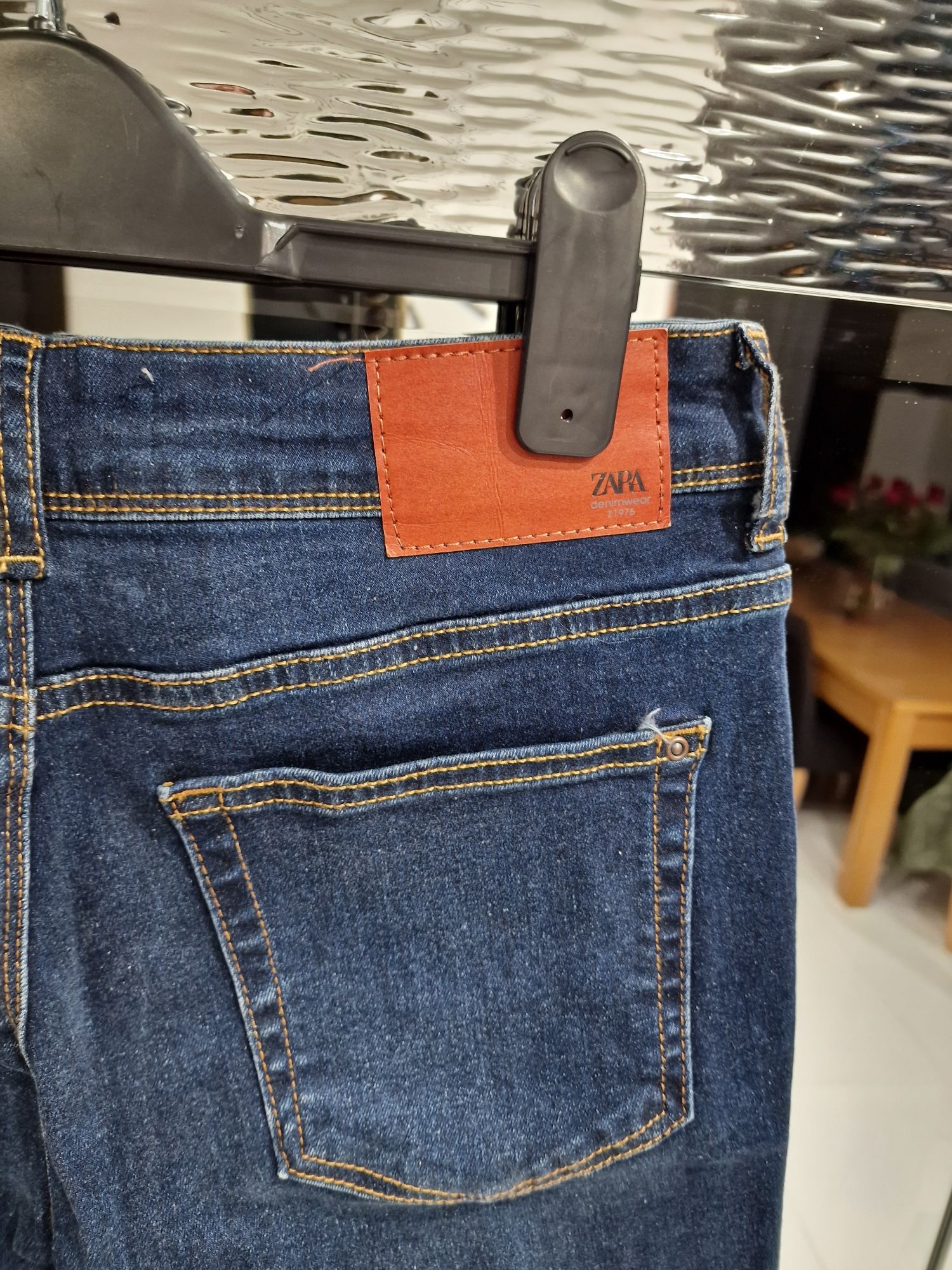 Spodnie Zara jeansowe 36 34 denim rurki