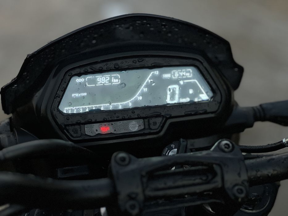 Bajaj dominar 400 ug