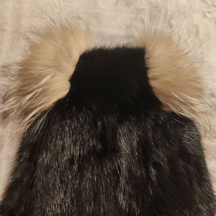Зимняя шапка женская, сделана из натурального меха норки