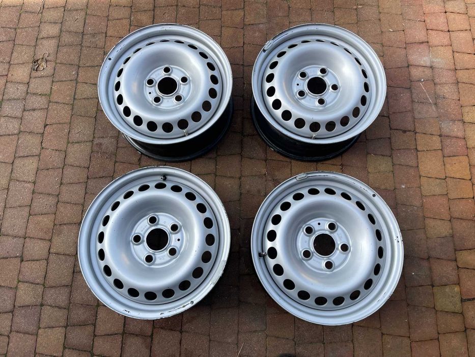 3977.1. Felgi 16" Vw T5 T6 Multivan 5x120 6.5J ET52 oryginalne 7H8
