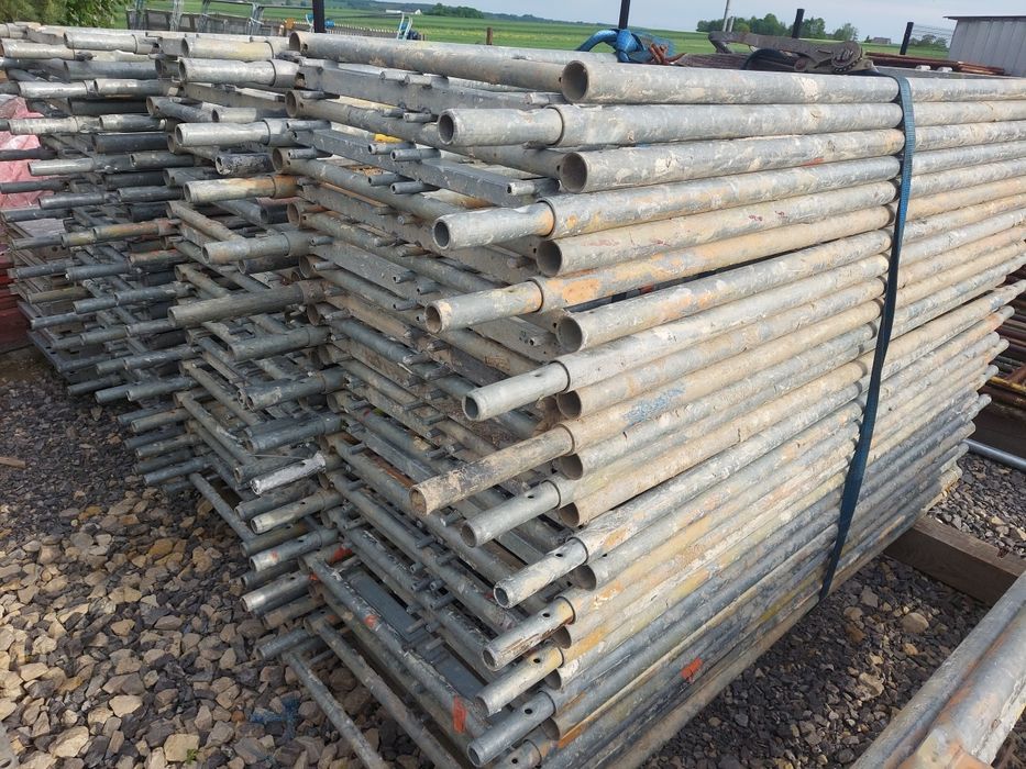 Rusztowanie Elewacyjne Fasadowe Typu Plettac 70 Transport