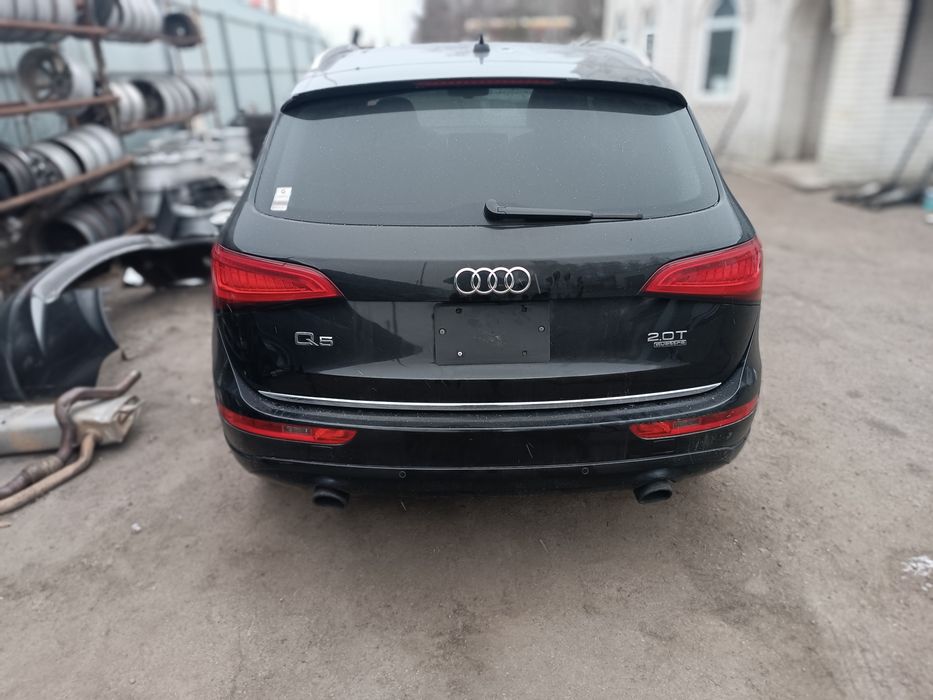 задня дверка кришка багажника ляда кляпа  розборка Ауді Q5 8R 14 рік