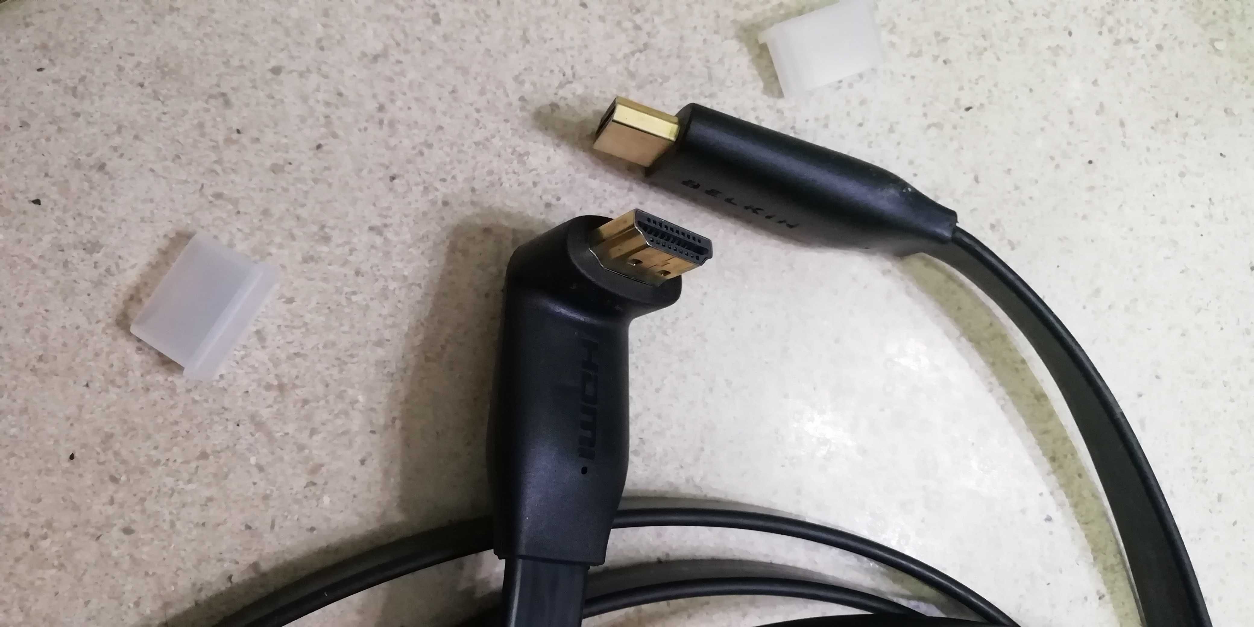 Cabo Belkin HDMI de angulo reto (90º) com 2 m