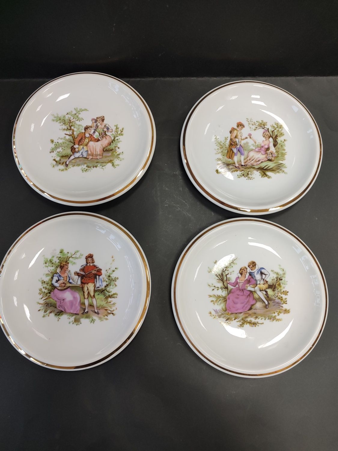 Talerzyki porcelana Bogucice do powieszenia Miłość Wiedeńska 4 sztuki