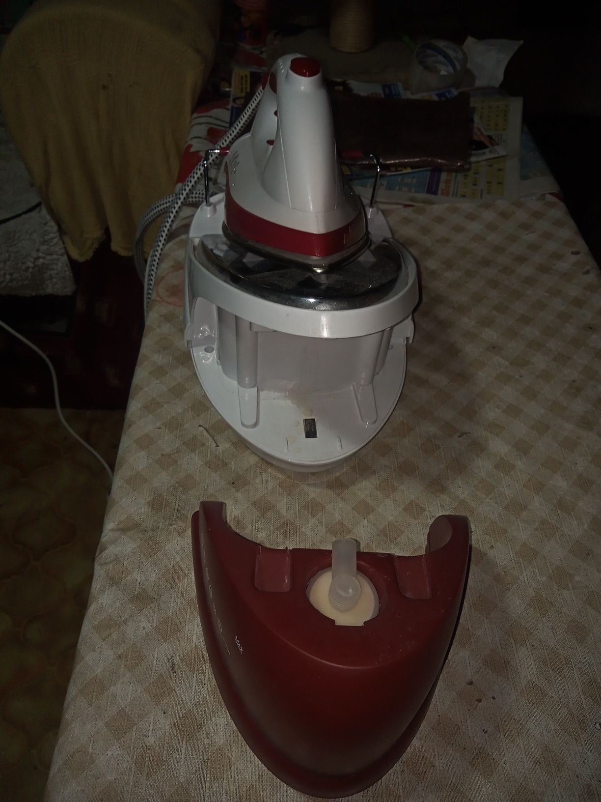 Żelazko Elektrolux z generatorem pary AEGDBS2300