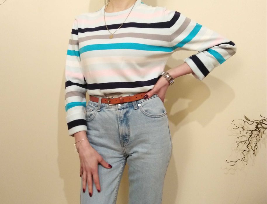Oversize sweter w paski, Pastel striped sweater