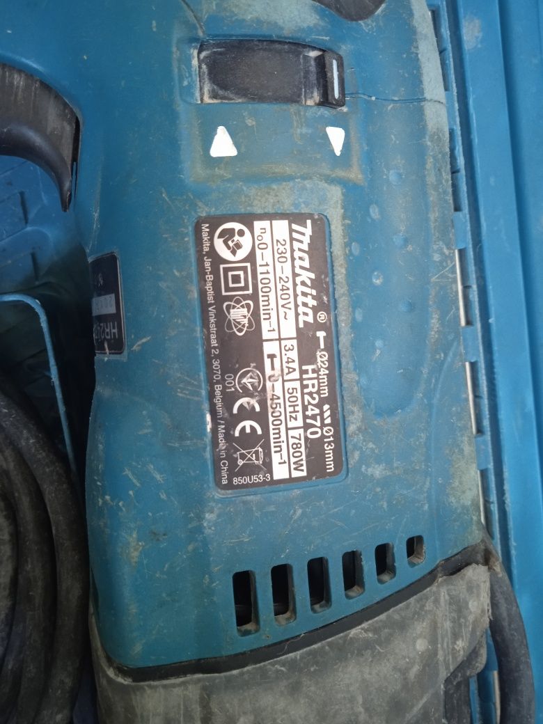 Перфоратор Makita 2470
