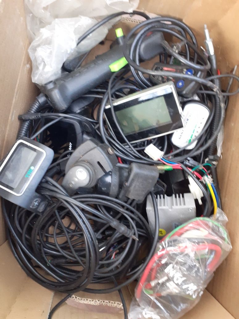 Części do silnika do roweru spalinowy i elektrycznego. i hulujnogi.