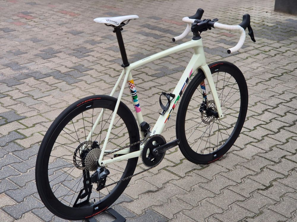 Trek Emonda ALR 58cm Sram AXS