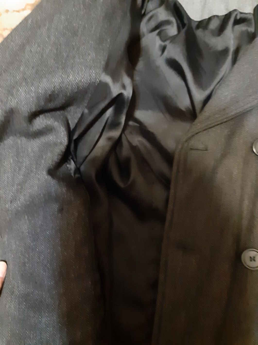 Демисезонный мужской пиджак (размер М)