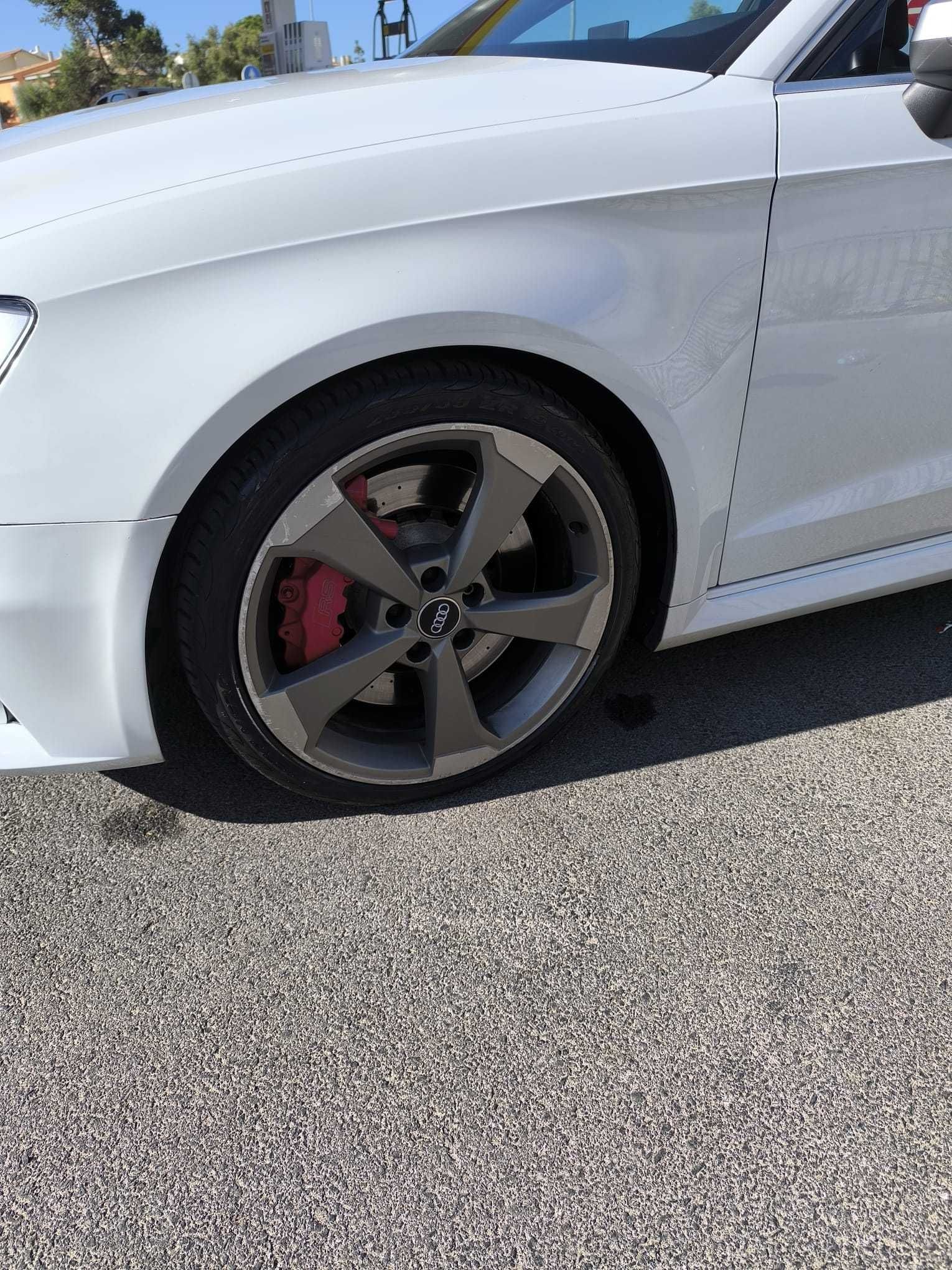 Audi RS3 , carro em excelentes condições