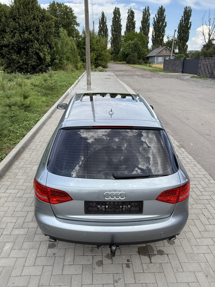 Audi A4B8 2010 2,7