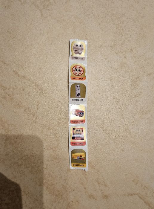 Naklejki z Biedronki 6 sztuk Gang biedroniaków 2025 pluszowa zabawka