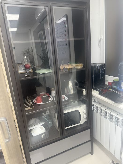 Шафа офісна шафа в кімнату