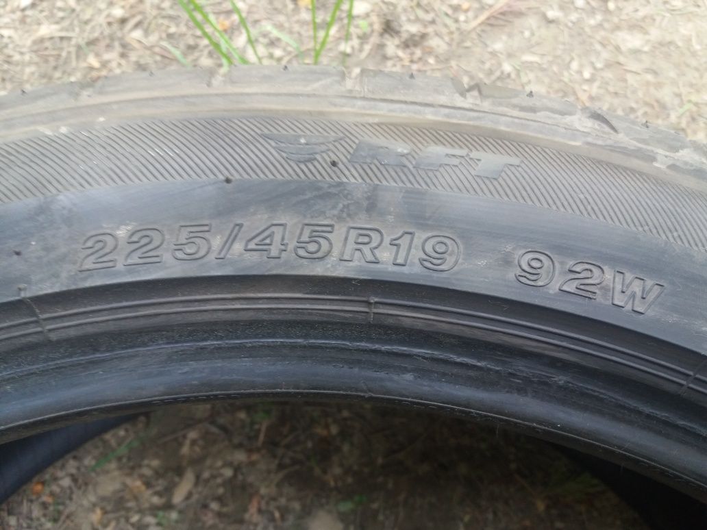 2 Opony letnie 225/45r19 BRIDGESTONE 5.5mm