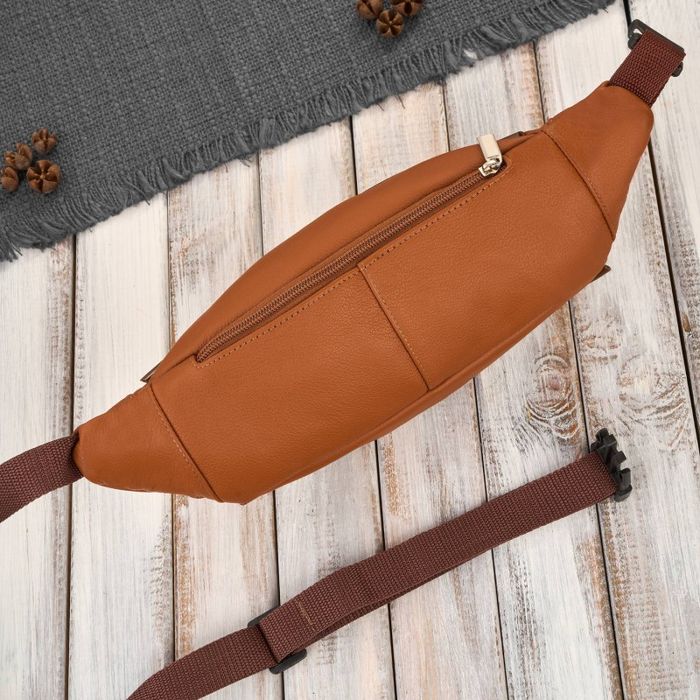 saszetka nerka męska skórzana na pas koniakowa skóra naturalna