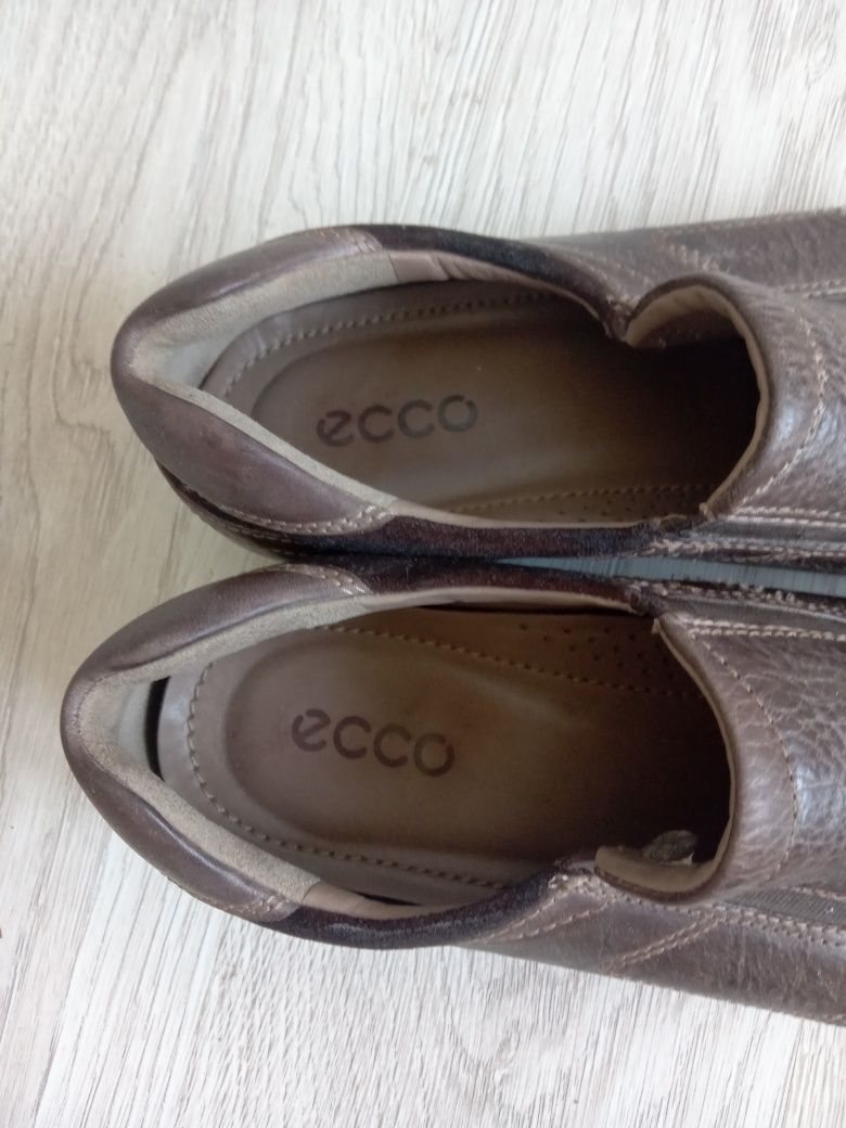 Buty na wciąganie Ecco r.42