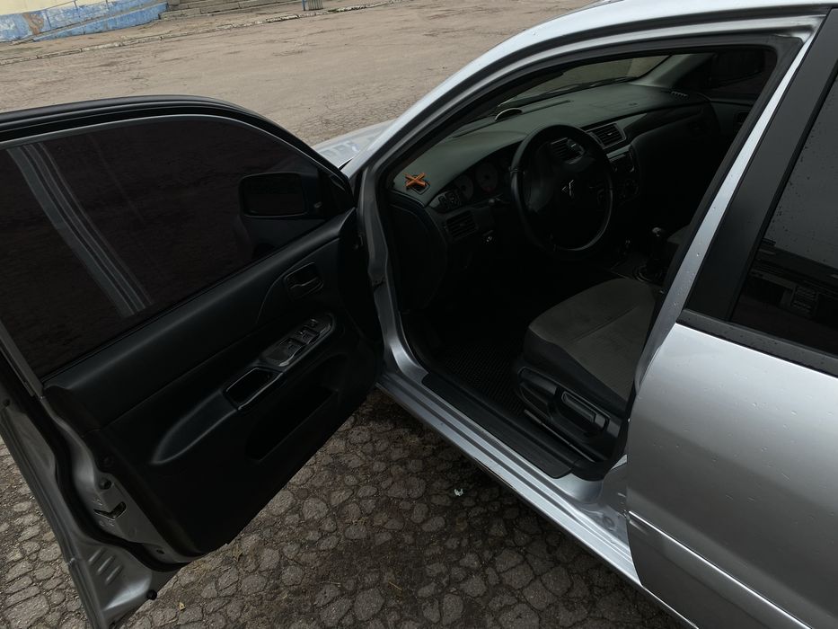 Продам автомобиль лансер 9