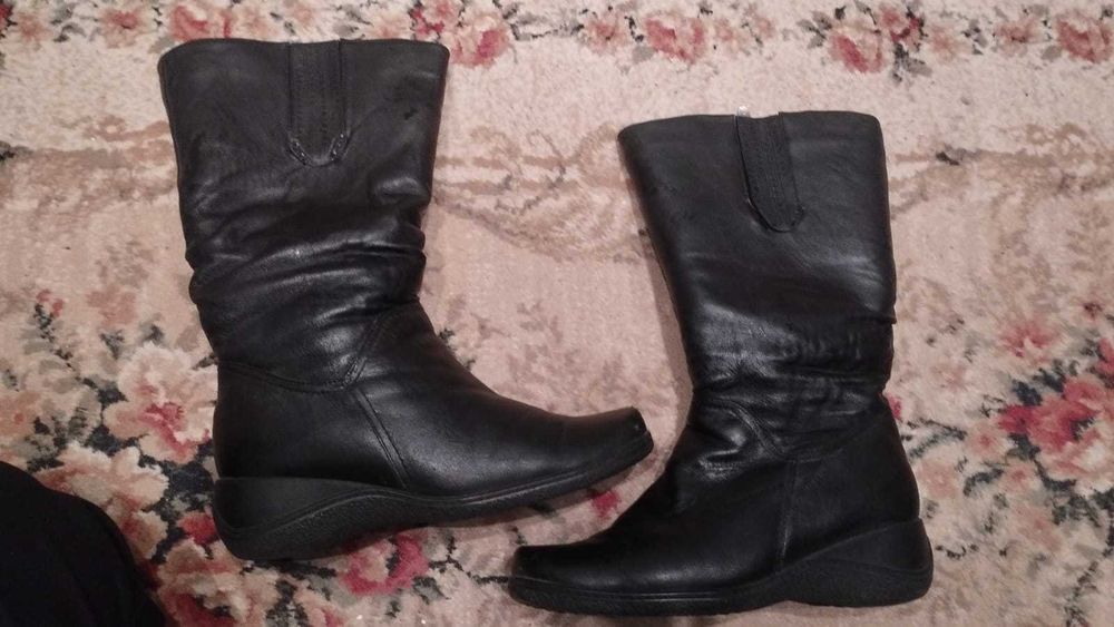 Продам сапоги женские размер 40