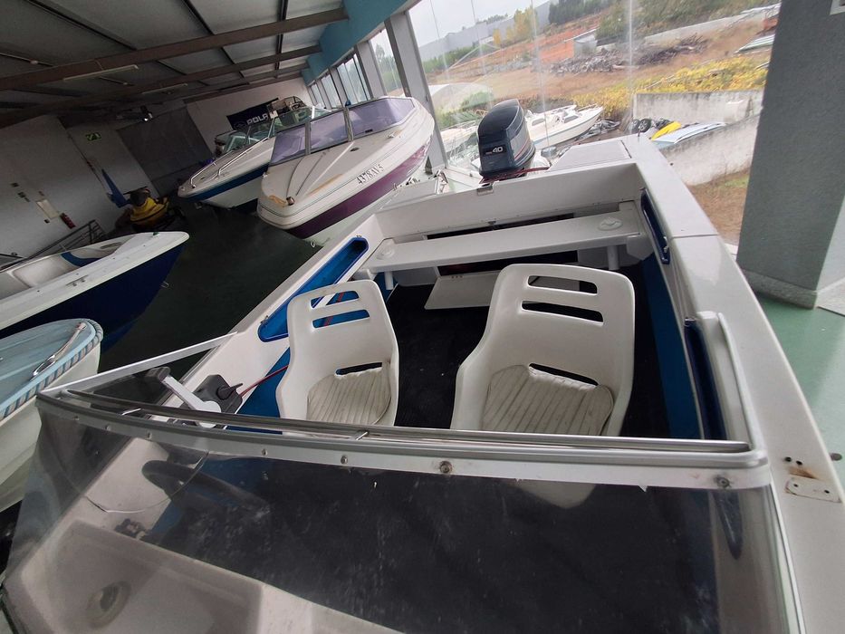Barco RIAMAR 430ST/ LX com o motor YAMAHA 40HP