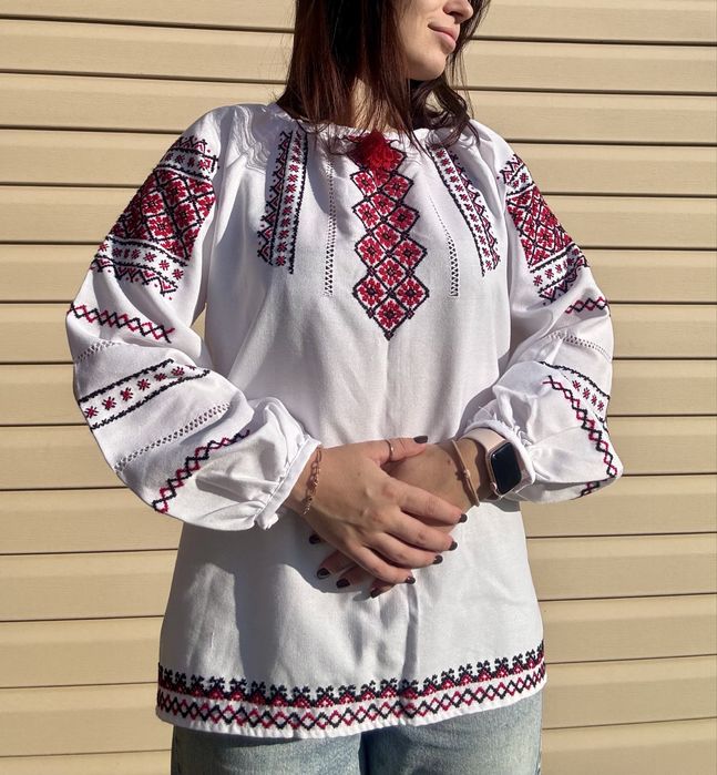 Вишиванка ручна робота хрестик