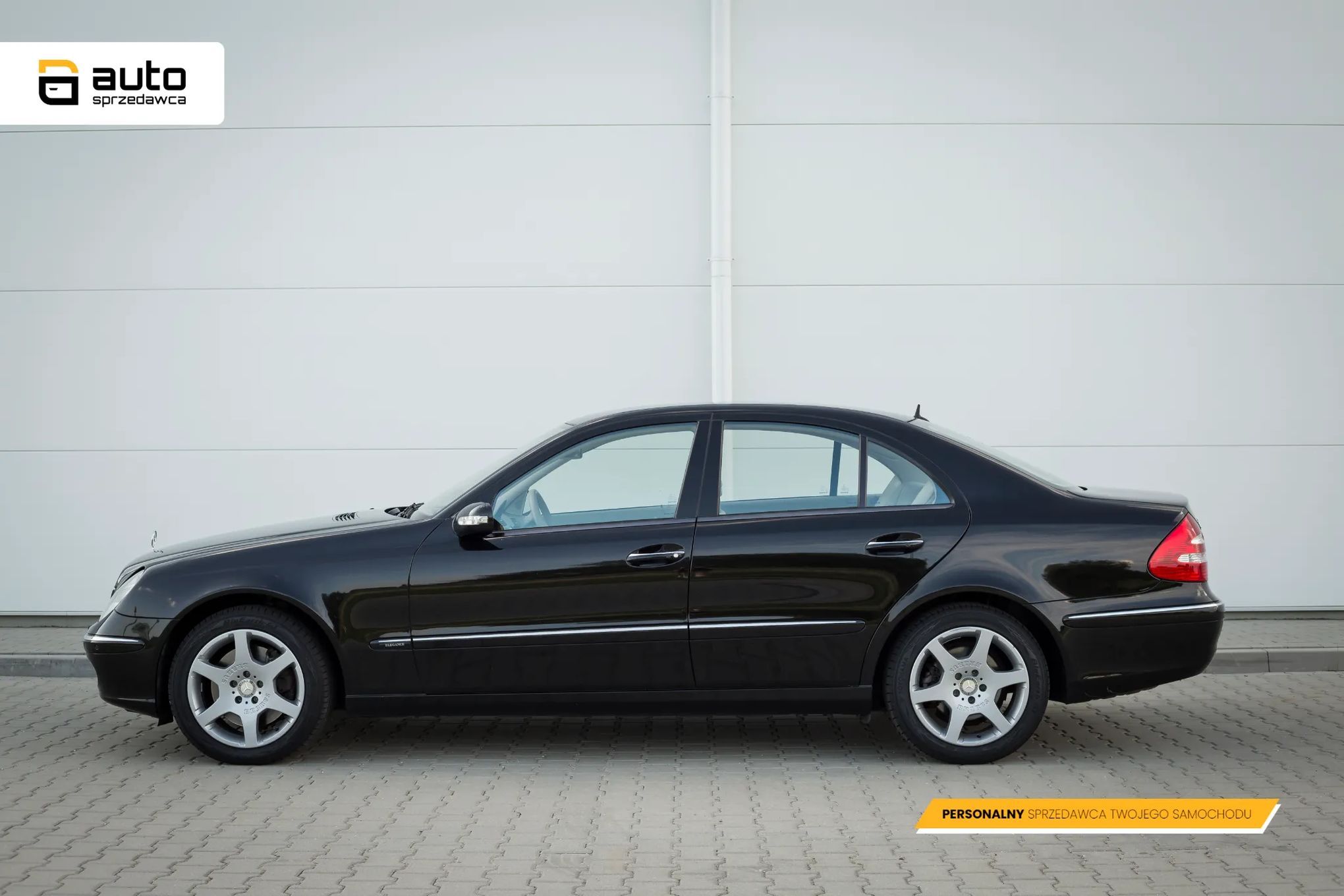 Mercedes-Benz Klasa E BEZWYPADKOWY / Faktura VAT 23% / Serwis ASO / RAPORT techniczny
