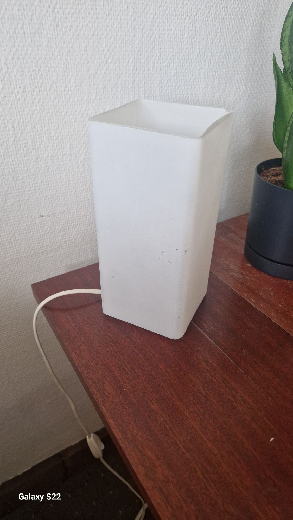 Lampka z IKEA, z żarówką