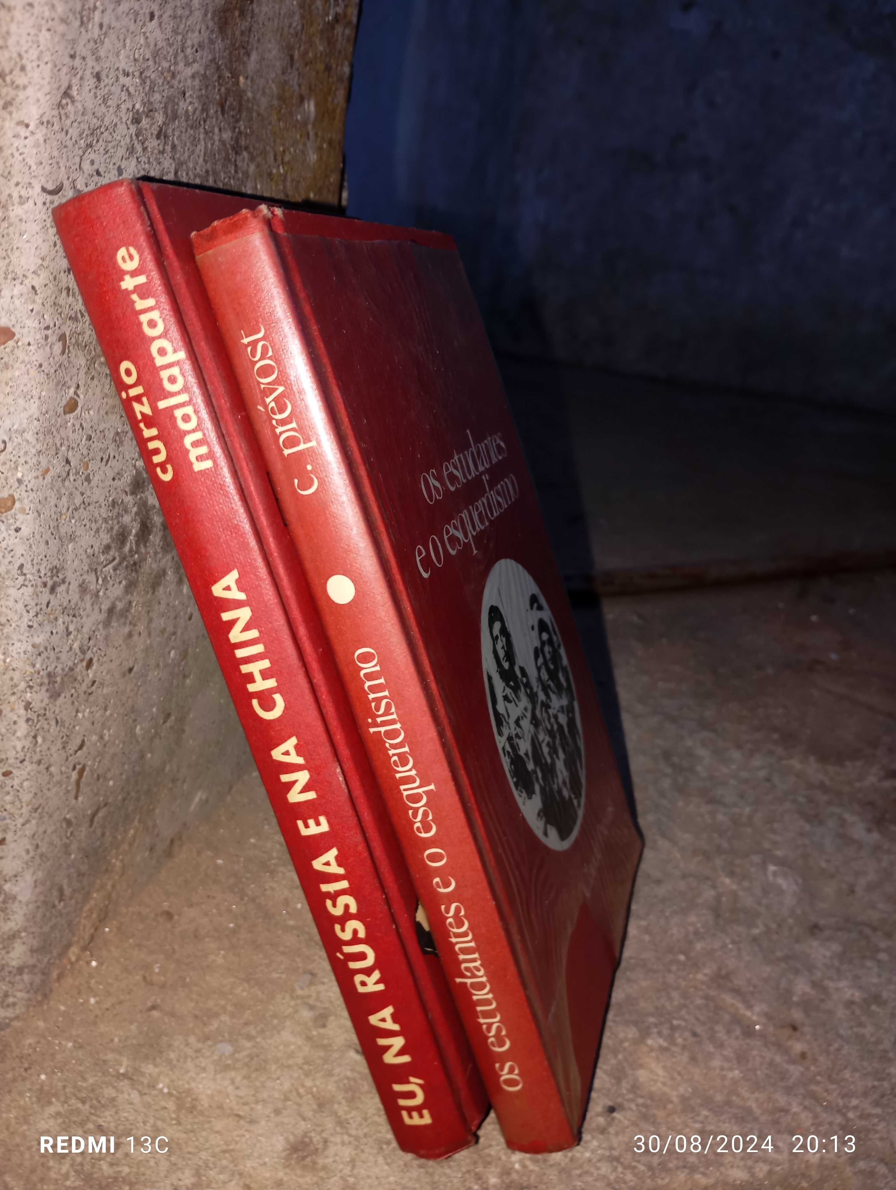 Vários livros antigos