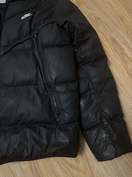 Куртка найк розмір M