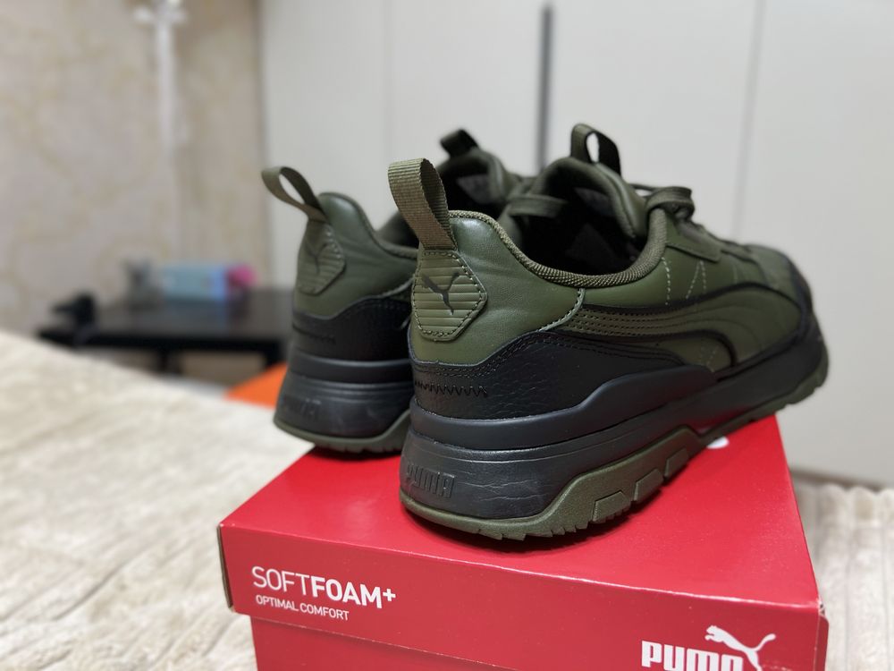 Продам кросівки Puma R78 Trek Lth