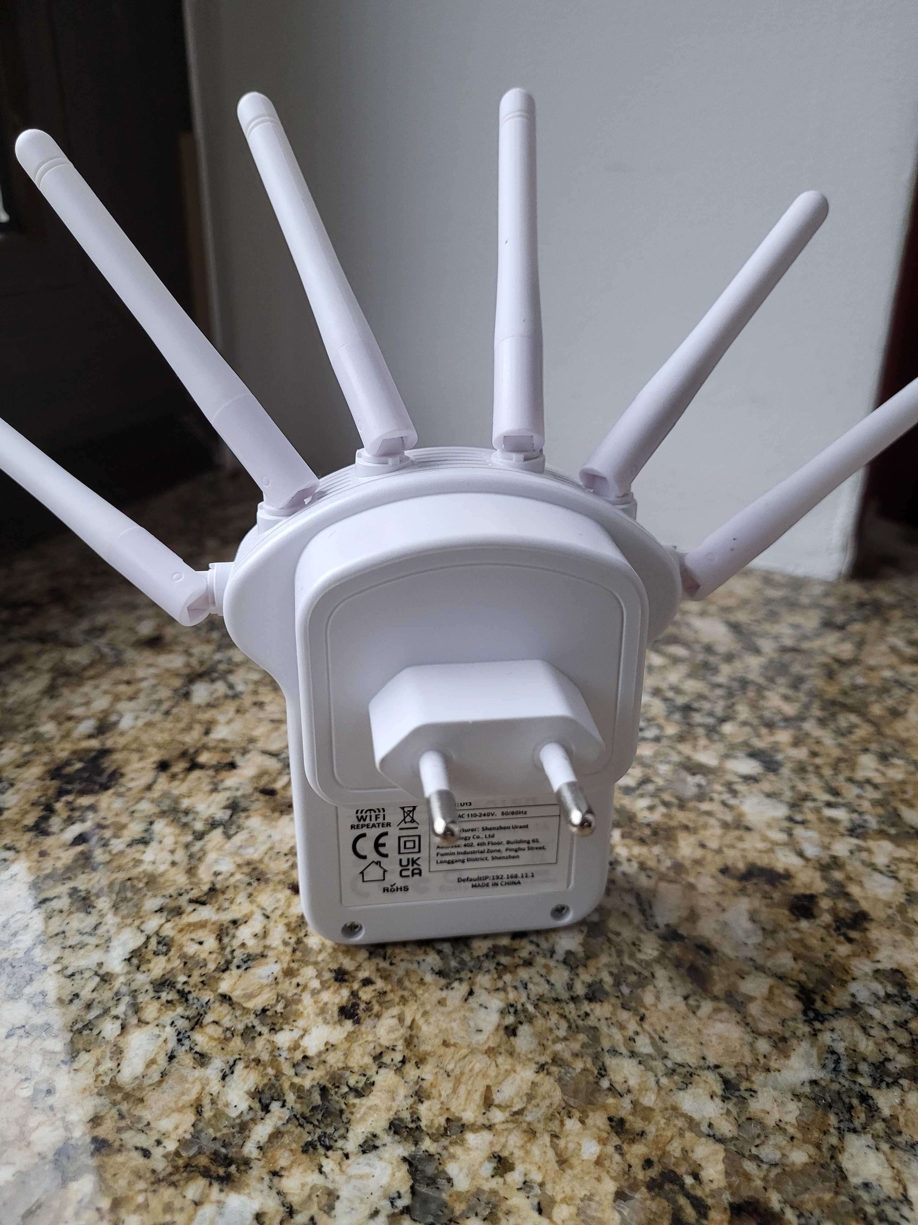 Repeater wzmacniacz WIFI 1200 Mbs 6-antenowy