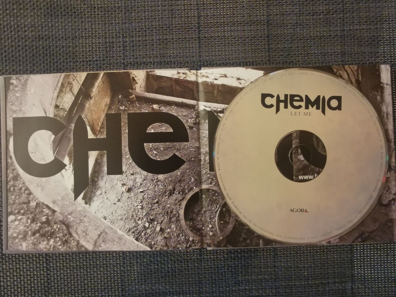 Chemia - " Let me" - płyta CD