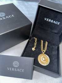 Colar versace novo