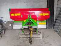 Rozsiewacz do nawozów Unia Brzeg  MX Premium 1200l