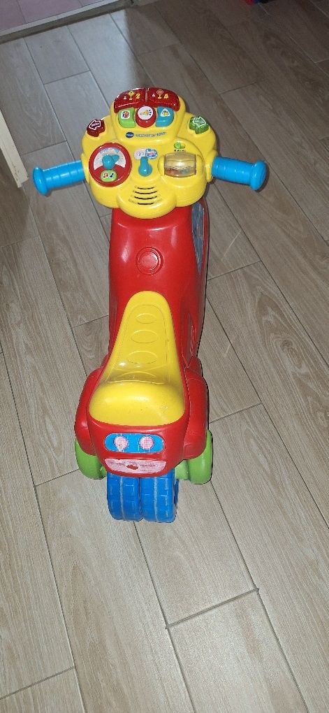 Motor jezdzik v tech