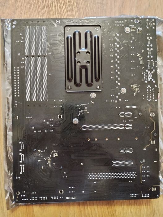 Материнская плата ASRock 970A-G/3.1 (есть нюанс)