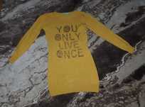 Piękny sweterek z napisem You only live once