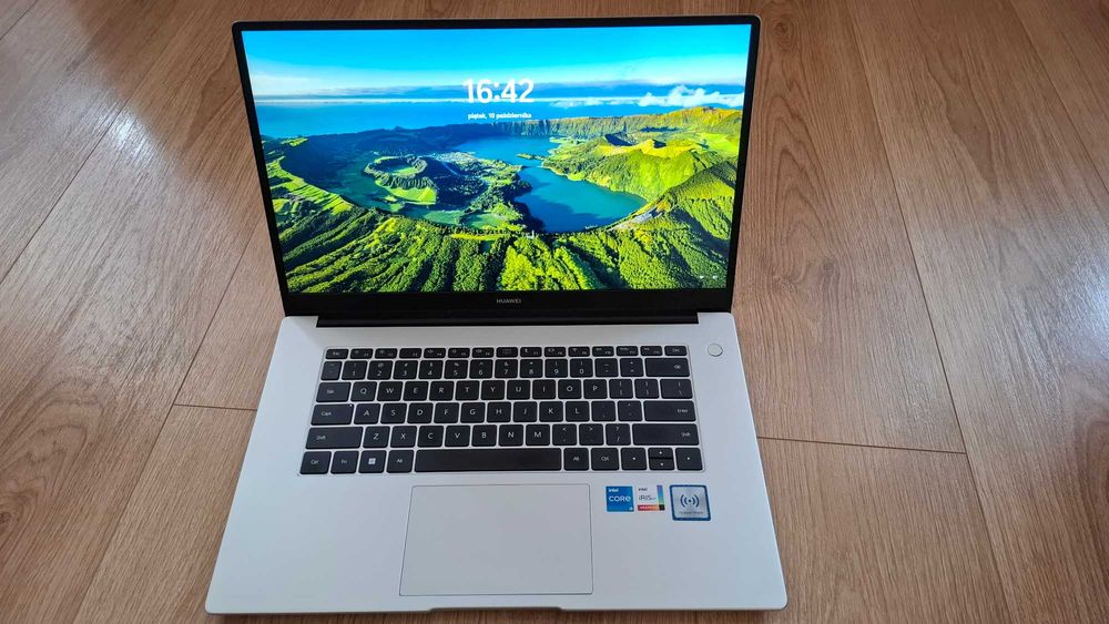 Huawei MateBook D15 - i5-1135G7, 16GB RAM, 512GB SSD, Windows 11 Home