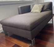 Sofa chaise long castanho