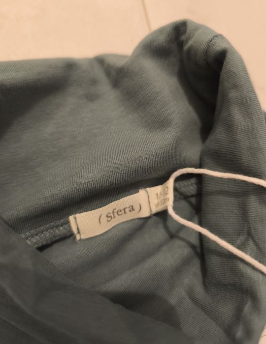 Camisola Gola Alta azul Nova da Sfera