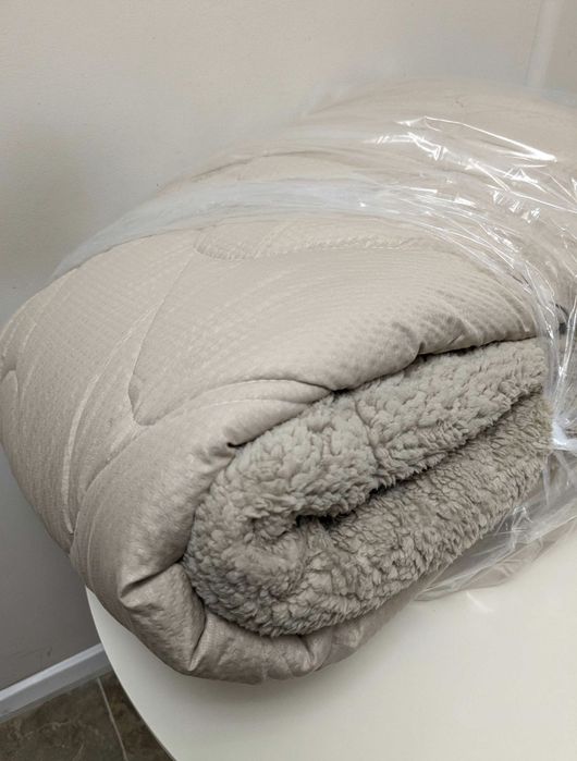 Тепла зимова ковдра на хутрі полуторна, євро