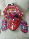Capacete homem-aranha como novo