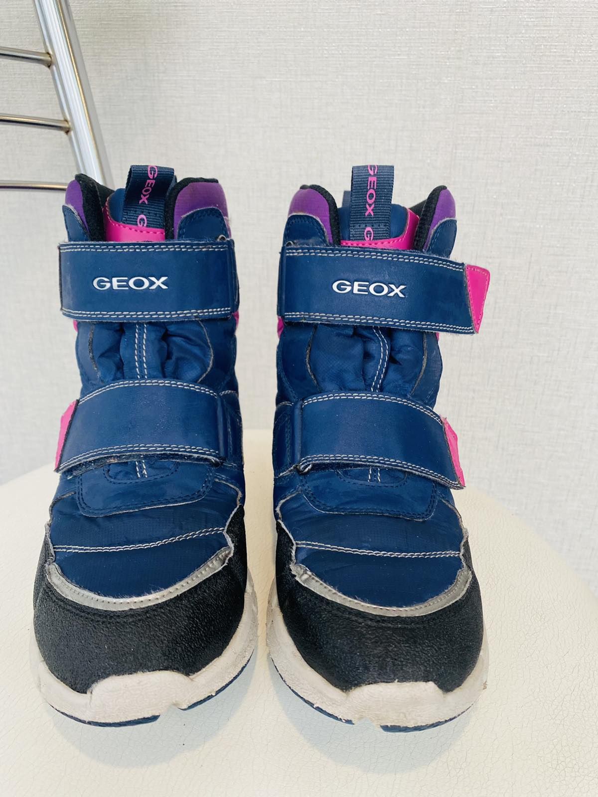 Продам зимові ботинки Geox